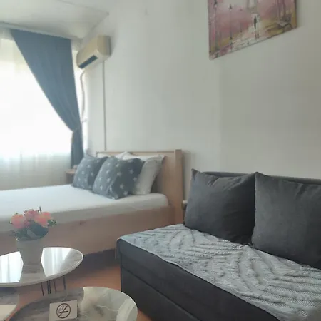 Happiness Apartment
