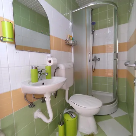 Happiness Apartment *